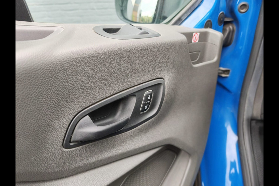 Ford Transit 350 2.0TDCI 130PK Hybride L3H2 Euro 6 3-Peroons Trekhaak Stoelverwarming Camera Navi Voorruitverwarming Pdc MHEV RWD Cruise Control 2.750KG Trekgewicht 2.750KG Trekgewicht 1e Eigenaar