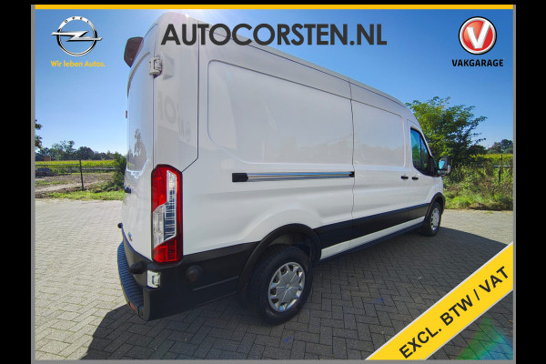 Ford Transit 350 2.0TDCI 130PK Euro 6 L3H2 3-Persoons Camera Stoelverwarming Airco Cruise Control Bluetooth Pdc Voorruit verwarmbaar Wandbetimmering Schuifdeur Wifi Dealeronderhouden