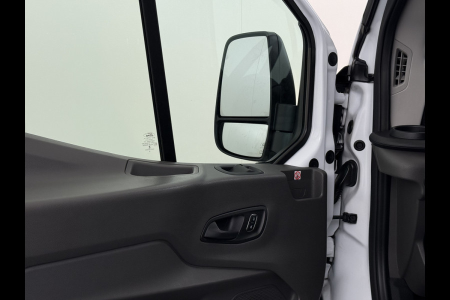 Ford Transit 350 2.0TDCI 130PK Euro 6 L3H2 3-Persoons Camera Stoelverwarming Airco Cruise Control Bluetooth Pdc Voorruit verwarmbaar Wandbetimmering Schuifdeur Wifi Dealeronderhouden