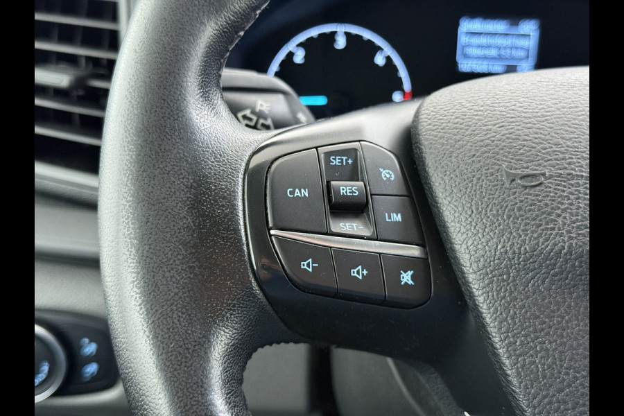 Ford Transit 350 2.0TDCI 130PK Euro 6 L3H2 3-Persoons Camera Stoelverwarming Airco Cruise Control Bluetooth Pdc Voorruit verwarmbaar Wandbetimmering Schuifdeur Wifi Dealeronderhouden