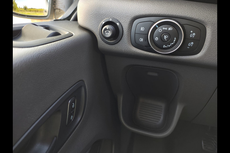 Ford Transit 350 2.0TDCI 130PK Euro 6 L3H2 3-Persoons Camera Stoelverwarming Airco Cruise Control Bluetooth Pdc Voorruit verwarmbaar Wandbetimmering Schuifdeur Wifi Dealeronderhouden