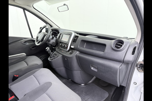 Renault Trafic 2.0DCi 120PK T29 Euro 6 3-Persoons 2X Schuifdeur Trekhaak Navi Airco Bluetooth Cruise Control DAB L1H1 Betonplex vloer Wandbetimmering 2.000KG Trekgewicht 1e Eigenaar Origineel Nederlandse Auto