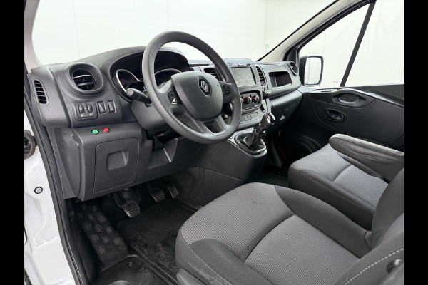 Renault Trafic 2.0DCi 120PK T29 Euro 6 3-Persoons 2X Schuifdeur Trekhaak Navi Airco Bluetooth Cruise Control DAB L1H1 Betonplex vloer Wandbetimmering 2.000KG Trekgewicht 1e Eigenaar Origineel Nederlandse Auto