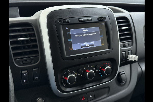 Renault Trafic 2.0DCi 120PK T29 Euro 6 3-Persoons 2X Schuifdeur Trekhaak Navi Airco Bluetooth Cruise Control DAB L1H1 Betonplex vloer Wandbetimmering 2.000KG Trekgewicht 1e Eigenaar Origineel Nederlandse Auto