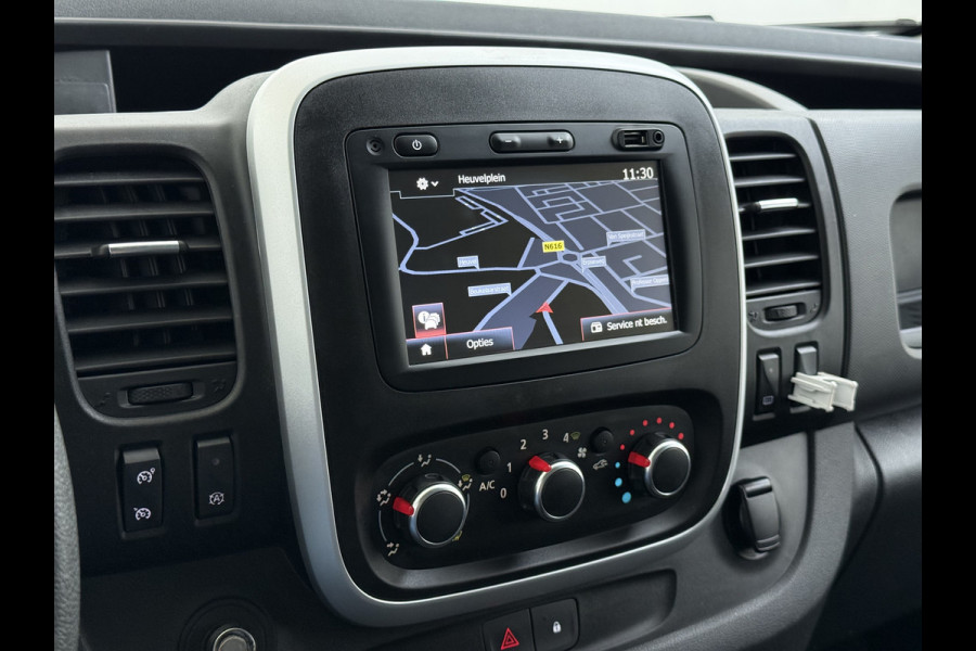 Renault Trafic 2.0DCi 120PK T29 Euro 6 3-Persoons 2X Schuifdeur Trekhaak Navi Airco Bluetooth Cruise Control DAB L1H1 Betonplex vloer Wandbetimmering 2.000KG Trekgewicht 1e Eigenaar Origineel Nederlandse Auto