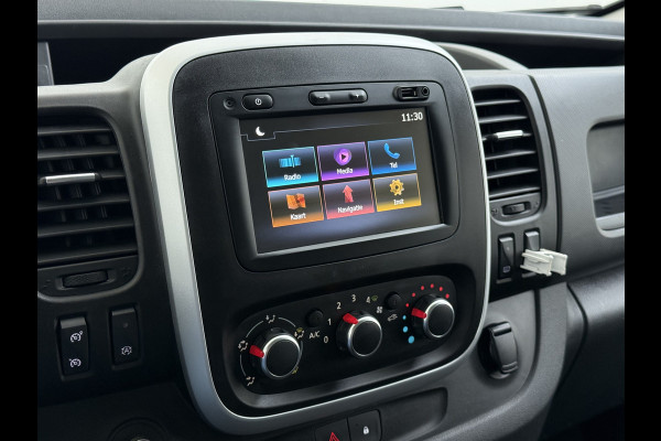 Renault Trafic 2.0DCi 120PK T29 Euro 6 3-Persoons 2X Schuifdeur Trekhaak Navi Airco Bluetooth Cruise Control DAB L1H1 Betonplex vloer Wandbetimmering 2.000KG Trekgewicht 1e Eigenaar Origineel Nederlandse Auto