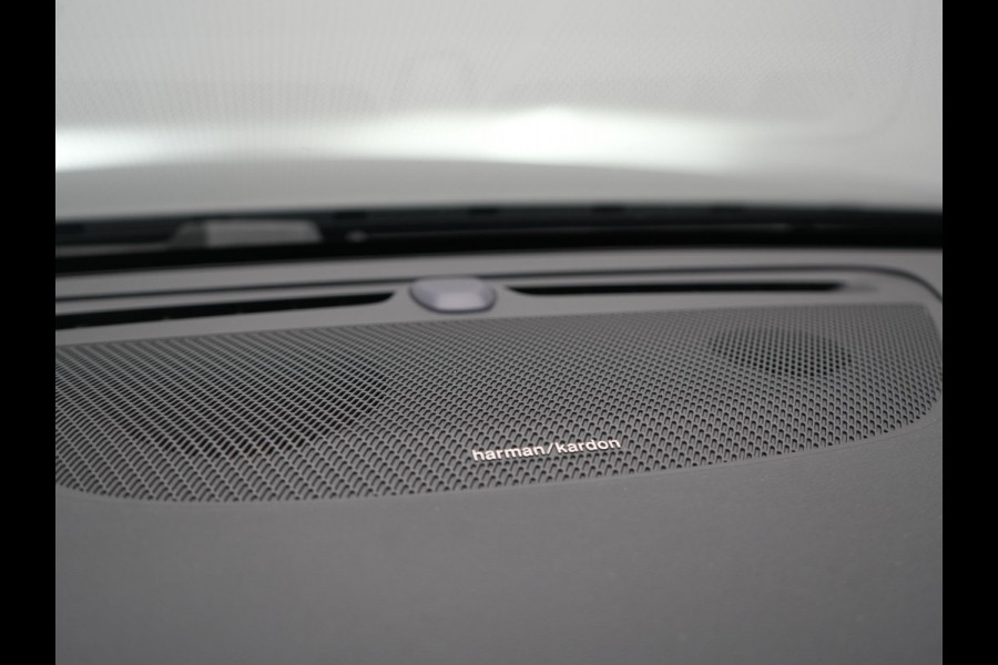 Volvo V60 T6 Recharge AWD Inscription PHEV 340pk Dealer O.H | Trekhaak Af Fabriek | Panodak | Adaptive Cruise | Harman / Kardon | 360 Camera | Lederen Sportstoelen Memory & Verwarmd | Stuurverwarming | Blis | Keyless | Apple Carplay | Virtual | Navigatie | DAB | 19"L.M | Plug In Hybrid