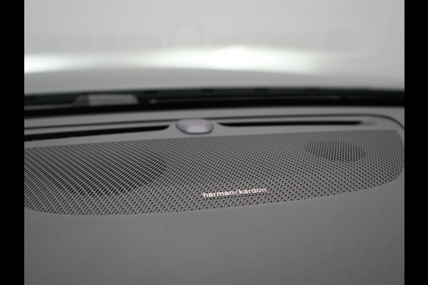 Volvo V60 T6 Recharge AWD Inscription PHEV 340pk Dealer O.H | Trekhaak Af Fabriek | Panodak | Adaptive Cruise | Harman / Kardon | 360 Camera | Lederen Sportstoelen Memory & Verwarmd | Stuurverwarming | Blis | Keyless | Apple Carplay | Virtual | Navigatie | DAB | 19"L.M | Plug In Hybrid