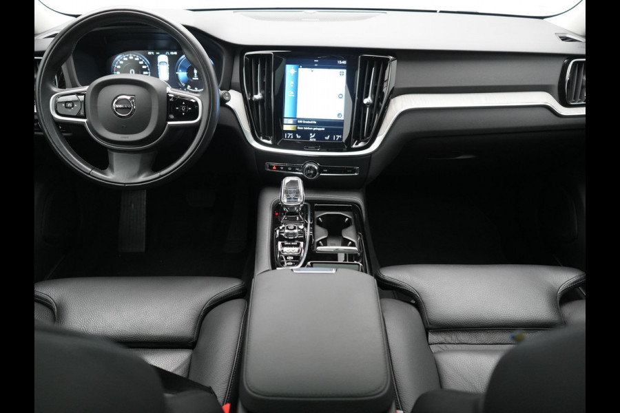 Volvo V60 T6 Recharge AWD Inscription PHEV 340pk Dealer O.H | Trekhaak Af Fabriek | Panodak | Adaptive Cruise | Harman / Kardon | 360 Camera | Lederen Sportstoelen Memory & Verwarmd | Stuurverwarming | Blis | Keyless | Apple Carplay | Virtual | Navigatie | DAB | 19"L.M | Plug In Hybrid