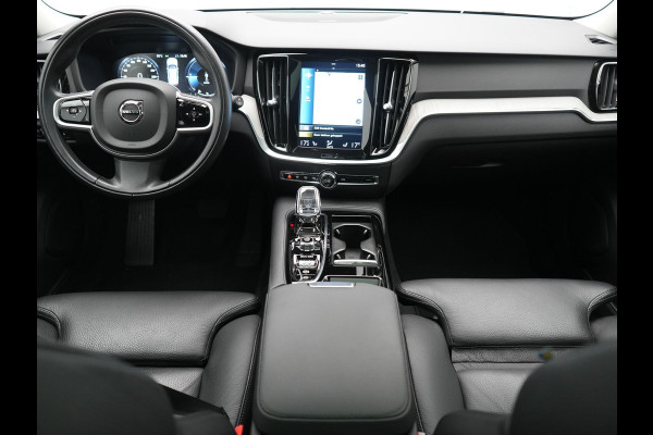 Volvo V60 T6 Recharge AWD Inscription PHEV 340pk Dealer O.H | Trekhaak Af Fabriek | Panodak | Adaptive Cruise | Harman / Kardon | 360 Camera | Lederen Sportstoelen Memory & Verwarmd | Stuurverwarming | Blis | Keyless | Apple Carplay | Virtual | Navigatie | DAB | 19"L.M | Plug In Hybrid