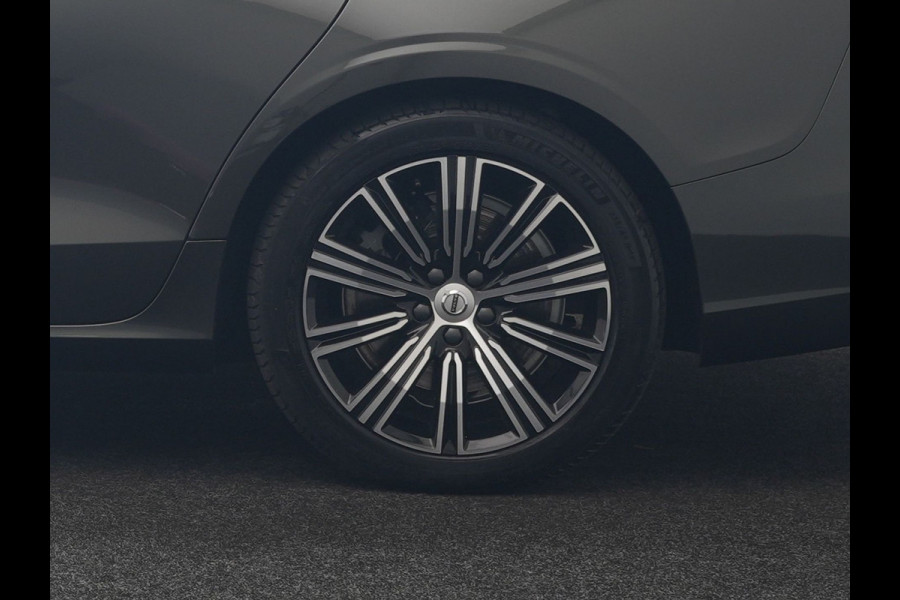 Volvo V60 T6 Recharge AWD Inscription PHEV 340pk Dealer O.H | Trekhaak Af Fabriek | Panodak | Adaptive Cruise | Harman / Kardon | 360 Camera | Lederen Sportstoelen Memory & Verwarmd | Stuurverwarming | Blis | Keyless | Apple Carplay | Virtual | Navigatie | DAB | 19"L.M | Plug In Hybrid