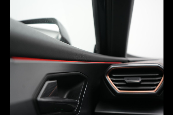CUPRA Formentor 1.4 e-Hybrid VZ Copper Edition PHEV 245pk Dealer O.H | Panodak | Adaptive Cruise | Camera | Sportstoelen & Stuur Verwarmd | Keyless | Blis | Sfeerverlichting | Apple Carplay | DAB | Navigatie | Virtual | 19"L.M | Plug In Hybrid