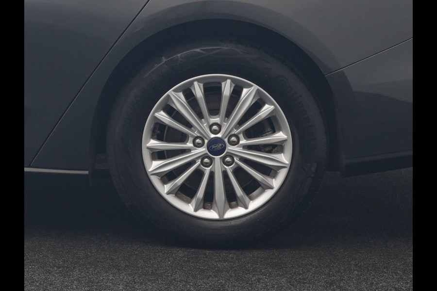 Ford FOCUS Wagon 1.0 EcoBoost Hybrid Titanium Business 125pk | Camera | Apple Carplay | Keyless | Lane Assist | Elektrische Achterklep | Cruise Control | Virtual | Climate Control | Draadloze Telefoonlader | Navigatie | DAB | 16"L.M |