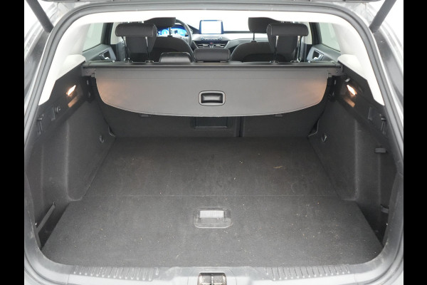 Ford FOCUS Wagon 1.0 EcoBoost Hybrid Titanium Business 125pk | Camera | Apple Carplay | Keyless | Lane Assist | Elektrische Achterklep | Cruise Control | Virtual | Climate Control | Draadloze Telefoonlader | Navigatie | DAB | 16"L.M |
