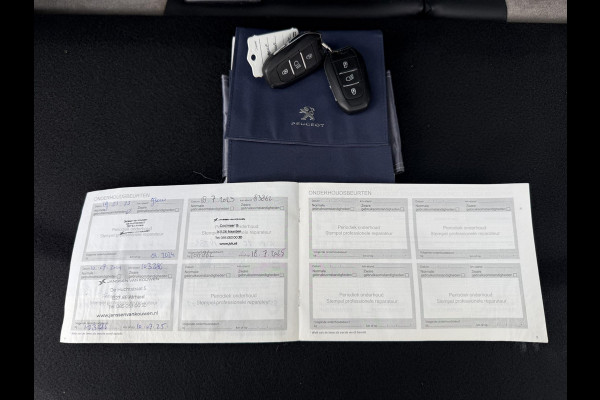 Peugeot e-2008 EV GT Pack 50 kWh 1e Eigenaar|Navi|Schuifdak|Stoelverw|Camera|i-Cockpit|Clima|Cruise|N.A.P|APK tot 08-2027
