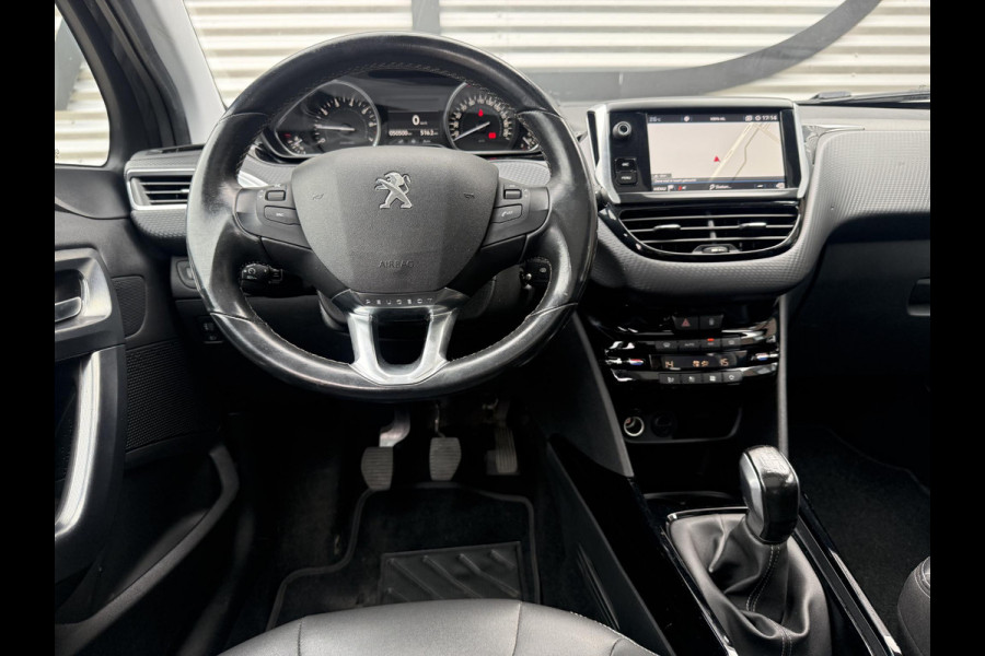 Peugeot 2008 1.2 PureTech Allure 2e Eigenaar|Navi|Pano|Camera|Carplay|Clima|Cruise|N.A.P|Nieuwe APK bij Aflevering