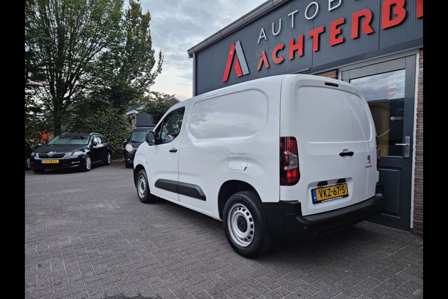 Peugeot Partner 1.5 BlueHDI Premium Airco! Cruise Control! Carplay! NAP! Nette Bus! Schuifdeur!