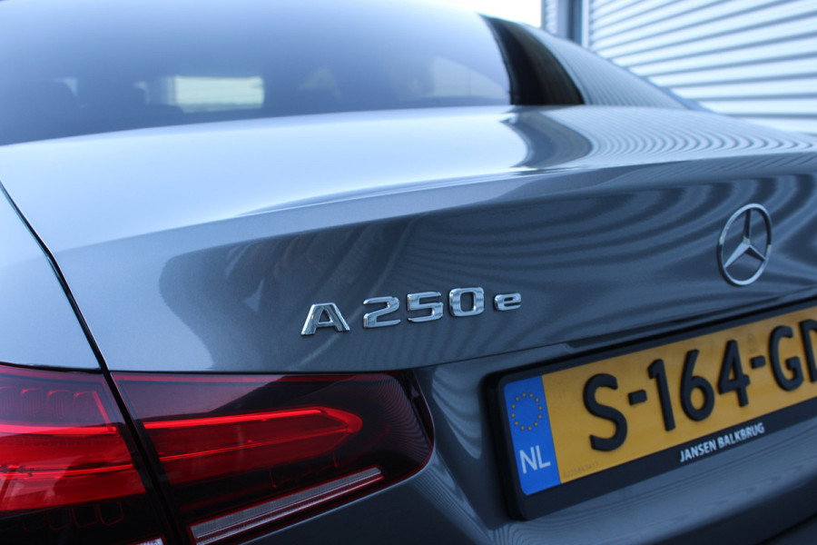 Mercedes-Benz A-Klasse 250 e Luxury Line