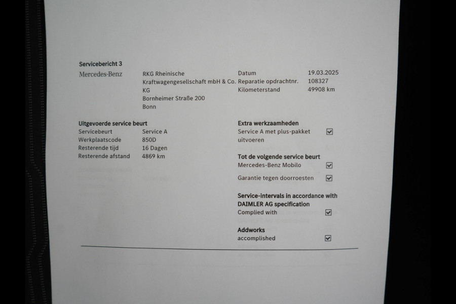 Mercedes-Benz EQA 250 Business Solution Luxury 67 kWh 190pk Dealer O.H | Trekhaak Af Fabriek | Panodak | Camera | Sportstoelen Verwarmd | Head Up | Keyless | Blis | Sfeerverlichting | DAB | Park Assist | Navigatie | 18"L.M