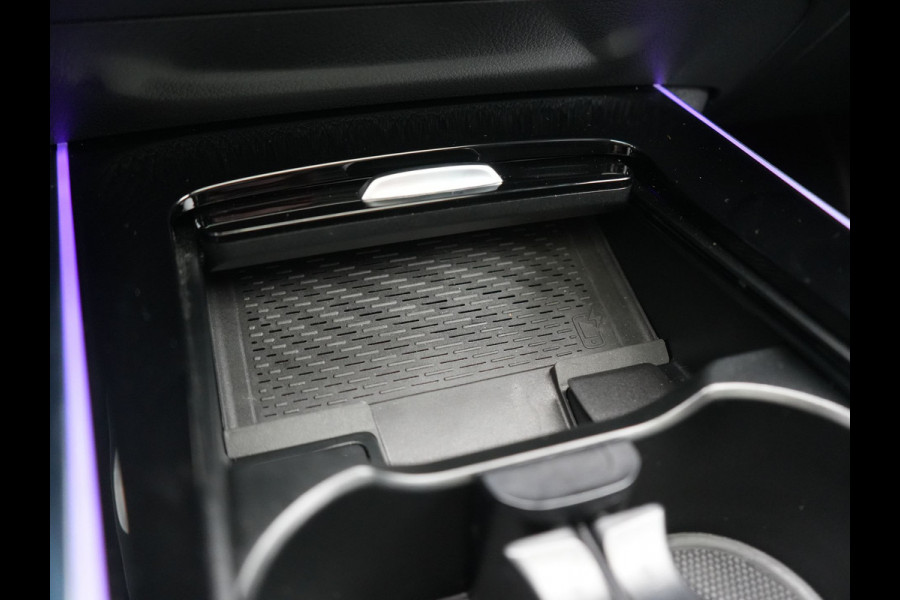 Mercedes-Benz EQA 250 Business Solution Luxury 67 kWh 190pk Dealer O.H | Trekhaak Af Fabriek | Panodak | Camera | Sportstoelen Verwarmd | Head Up | Keyless | Blis | Sfeerverlichting | DAB | Park Assist | Navigatie | 18"L.M
