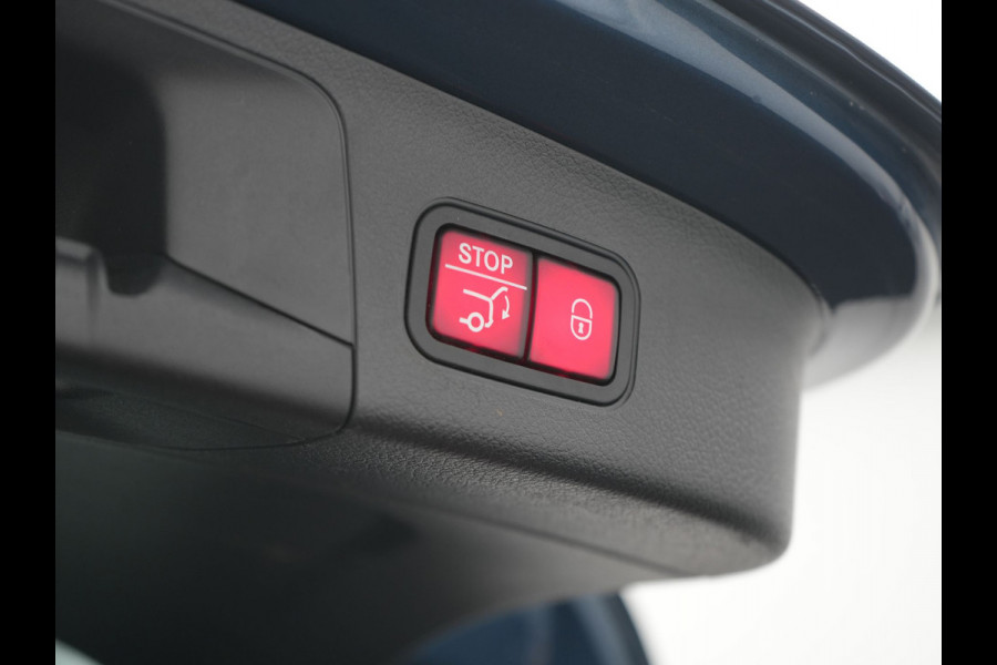 Mercedes-Benz EQA 250 Business Solution Luxury 67 kWh 190pk Dealer O.H | Trekhaak Af Fabriek | Panodak | Camera | Sportstoelen Verwarmd | Head Up | Keyless | Blis | Sfeerverlichting | DAB | Park Assist | Navigatie | 18"L.M