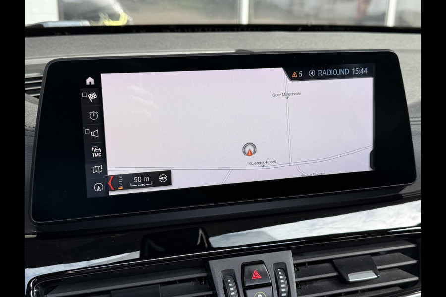 BMW X1 xDrive25i X LINE | PANORAMA | NAVIGATIE PLUS | STOELVERWARMING | CAMERA | HEAD UP |