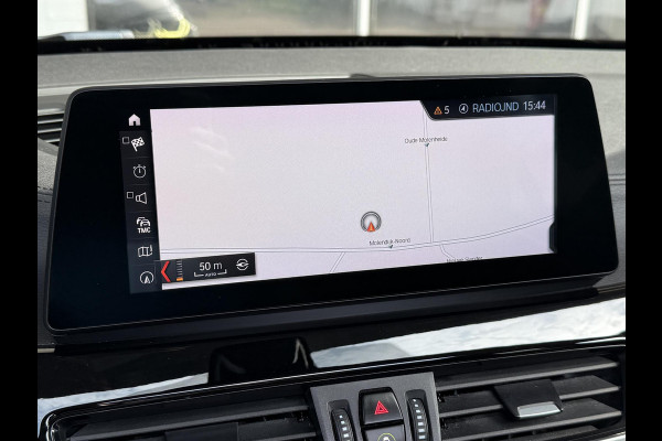 BMW X1 xDrive25i X LINE | PANORAMA | NAVIGATIE PLUS | STOELVERWARMING | CAMERA | HEAD UP |