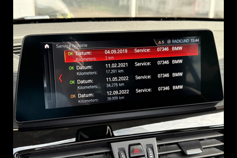 BMW X1 xDrive25i X LINE | PANORAMA | NAVIGATIE PLUS | STOELVERWARMING | CAMERA | HEAD UP |