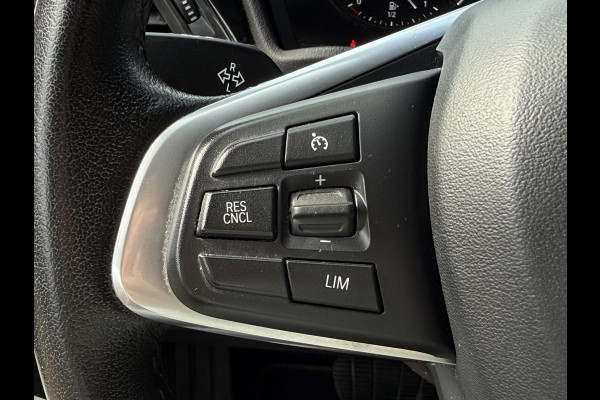 BMW X1 xDrive25i X LINE | PANORAMA | NAVIGATIE PLUS | STOELVERWARMING | CAMERA | HEAD UP |