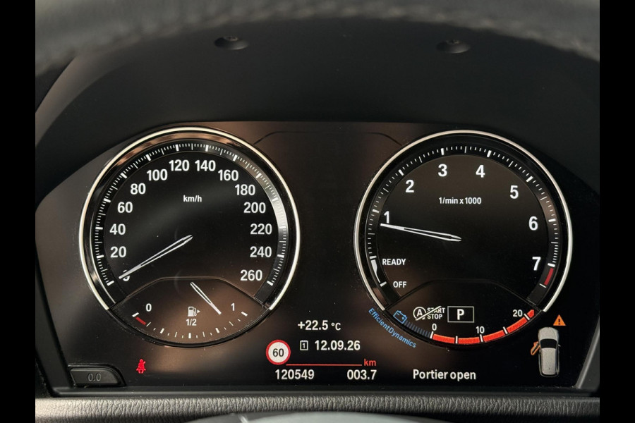BMW X1 xDrive25i X LINE | PANORAMA | NAVIGATIE PLUS | STOELVERWARMING | CAMERA | HEAD UP |