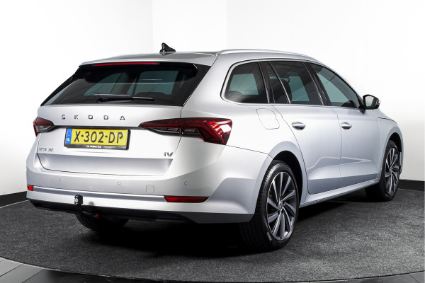 Škoda Octavia Combi 1.4 TSI iV PHEV Business Edition Plus | Org. NL | Afn. Trekhaak | Apple CarPlay | ACC | Navi | Stoel- & Stuurverwarming | PDC V+A | Camera | 18" |