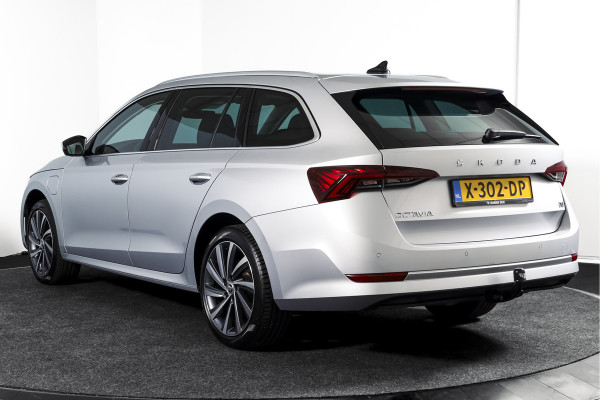 Škoda Octavia Combi 1.4 TSI iV PHEV Business Edition Plus | Org. NL | Afn. Trekhaak | Apple CarPlay | ACC | Navi | Stoel- & Stuurverwarming | PDC V+A | Camera | 18" |