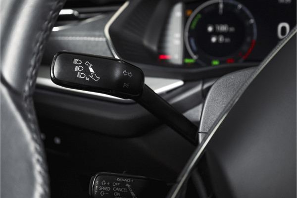 Škoda Octavia Combi 1.4 TSI iV PHEV Business Edition Plus | Org. NL | Afn. Trekhaak | Apple CarPlay | ACC | Navi | Stoel- & Stuurverwarming | PDC V+A | Camera | 18" |