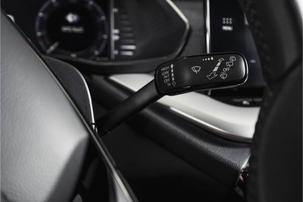 Škoda Octavia Combi 1.4 TSI iV PHEV Business Edition Plus | Org. NL | Afn. Trekhaak | Apple CarPlay | ACC | Navi | Stoel- & Stuurverwarming | PDC V+A | Camera | 18" |
