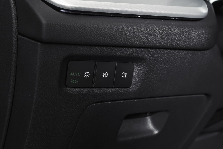 Škoda Octavia Combi 1.4 TSI iV PHEV Business Edition Plus | Org. NL | Afn. Trekhaak | Apple CarPlay | ACC | Navi | Stoel- & Stuurverwarming | PDC V+A | Camera | 18" |