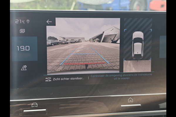 Citroën C4 1.2 Puretech Shine | Automaat | LED | Trekhaak | HUD | Camera | PDC | App-connect | Keyless |