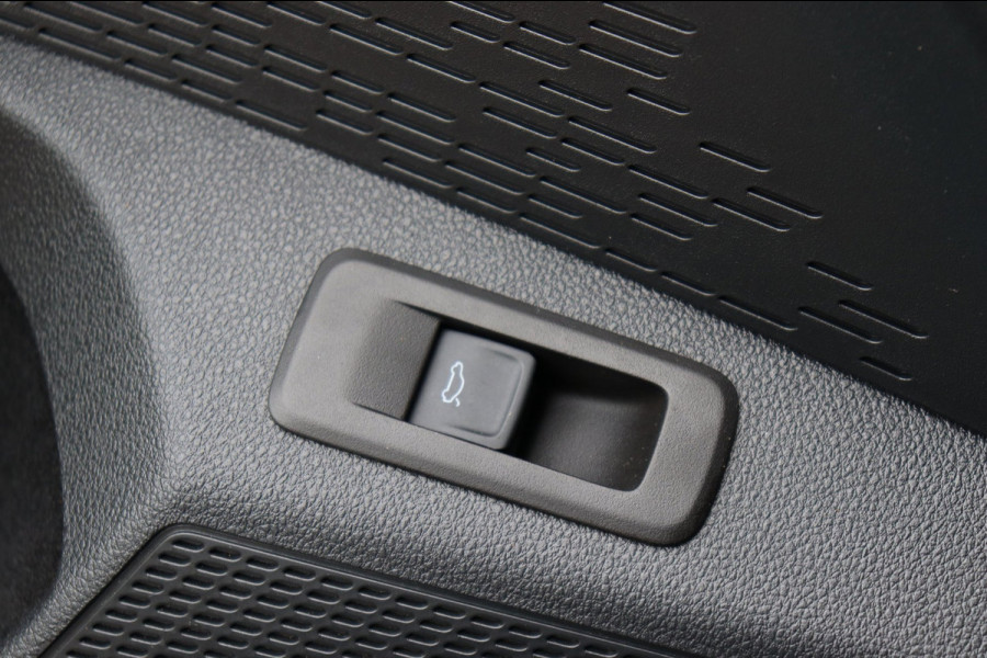 Škoda Octavia Combi 1.5 e-TSI Business Edition Org.NL digitaal dashboard Elek-a.klep