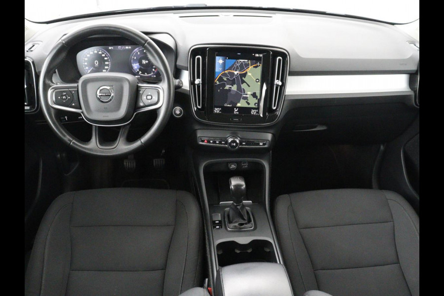 Volvo XC40 1.5 T2 Business Pro | 1e eigenaar | Trekhaak | Carplay | Navigatie | Adaptive cruise | Side Assist | Full LED | Climate control | Keyless | Parkeerhulp | Bluetooth | 19'' lichtmetalen velgen