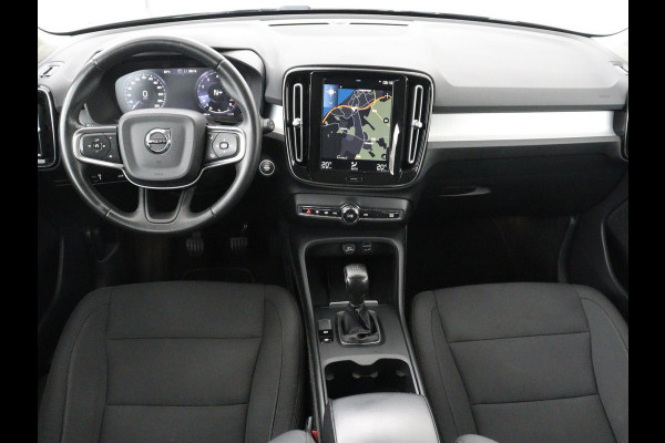 Volvo XC40 1.5 T2 Business Pro | 1e eigenaar | Trekhaak | Carplay | Navigatie | Adaptive cruise | Side Assist | Full LED | Climate control | Keyless | Parkeerhulp | Bluetooth | 19'' lichtmetalen velgen