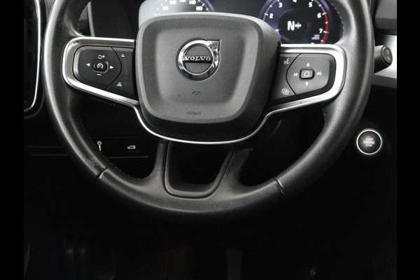 Volvo XC40 1.5 T2 Business Pro | 1e eigenaar | Trekhaak | Carplay | Navigatie | Adaptive cruise | Side Assist | Full LED | Climate control | Keyless | Parkeerhulp | Bluetooth | 19'' lichtmetalen velgen