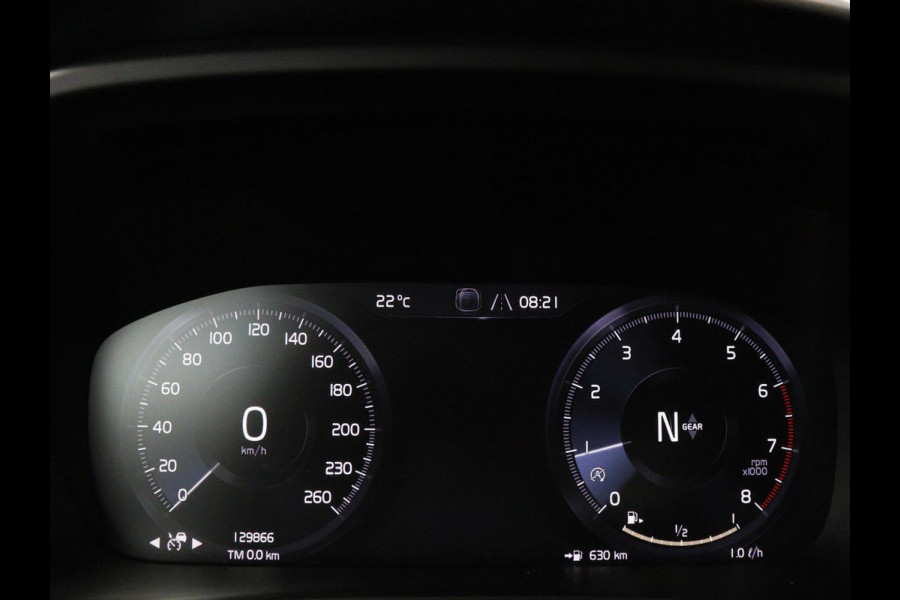 Volvo XC40 1.5 T2 Business Pro | 1e eigenaar | Trekhaak | Carplay | Navigatie | Adaptive cruise | Side Assist | Full LED | Climate control | Keyless | Parkeerhulp | Bluetooth | 19'' lichtmetalen velgen