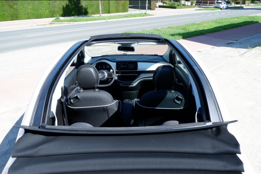 Fiat 500C 42 kWh ICON / INCL 12mnd BOVAG / Apple carplay / Camera / Stoelverwarming