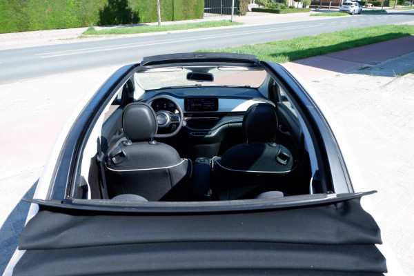 Fiat 500C 42 kWh ICON / INCL 12mnd BOVAG / Apple carplay / Camera / Stoelverwarming