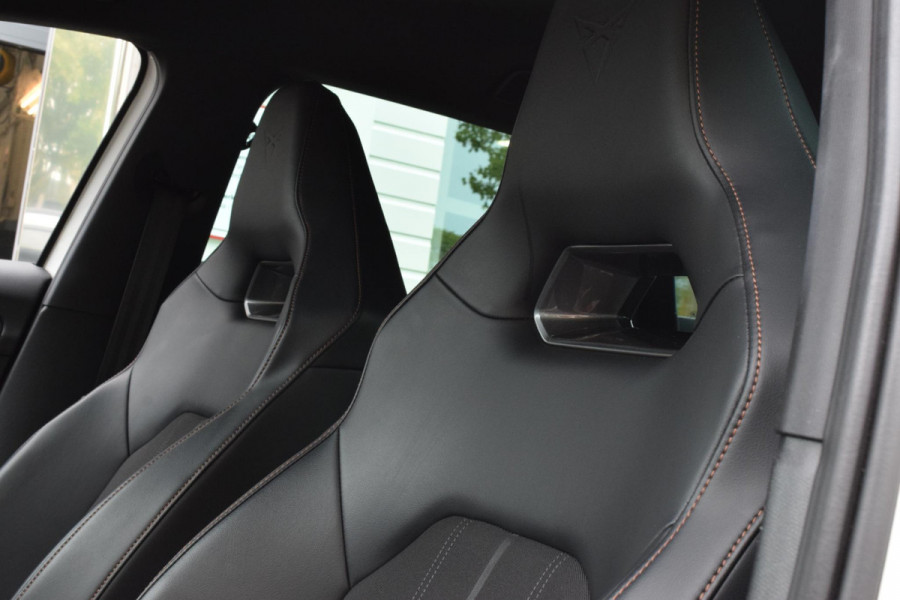 CUPRA Leon Sportstourer 1.4 e-Hybrid VZ Adrenaline|19"|Camera|Trekhaak