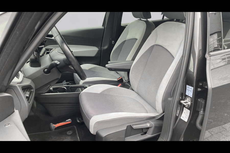 Volkswagen ID.3 First Plus 58 kWh 204pk | Camera | IQ light | Stoelverwarming | Acc