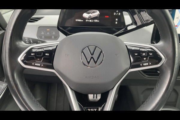 Volkswagen ID.3 First Plus 58 kWh 204pk | Camera | IQ light | Stoelverwarming | Acc
