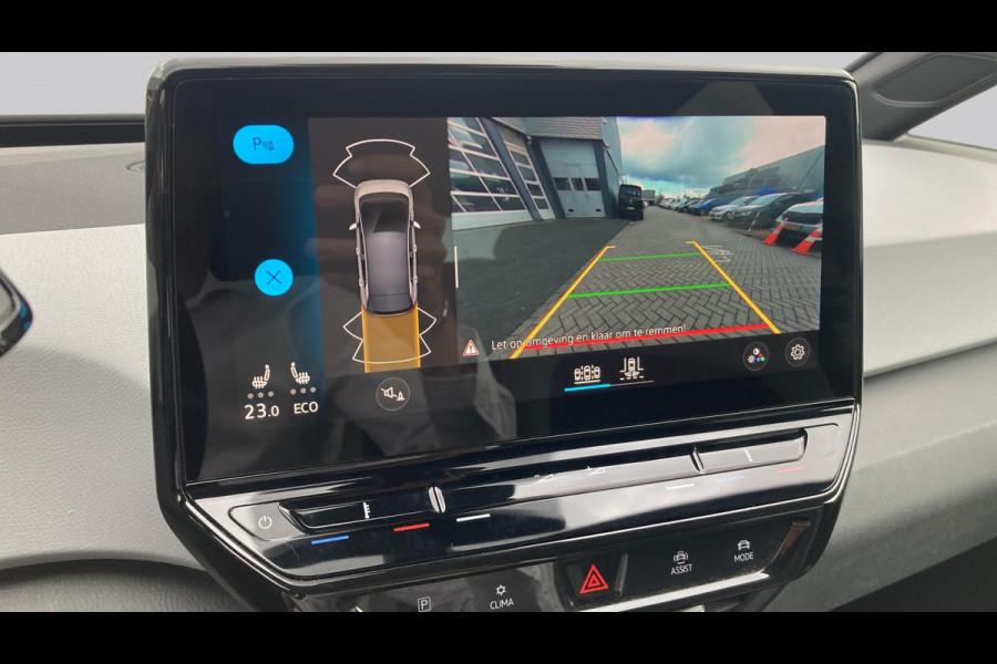 Volkswagen ID.3 First Plus 58 kWh 204pk | Camera | IQ light | Stoelverwarming | Acc