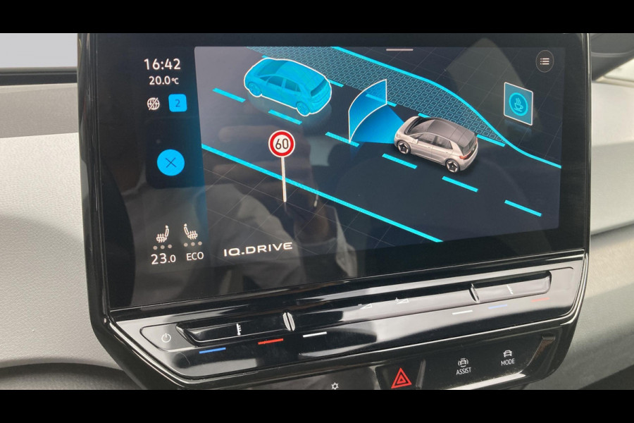 Volkswagen ID.3 First Plus 58 kWh 204pk | Camera | IQ light | Stoelverwarming | Acc