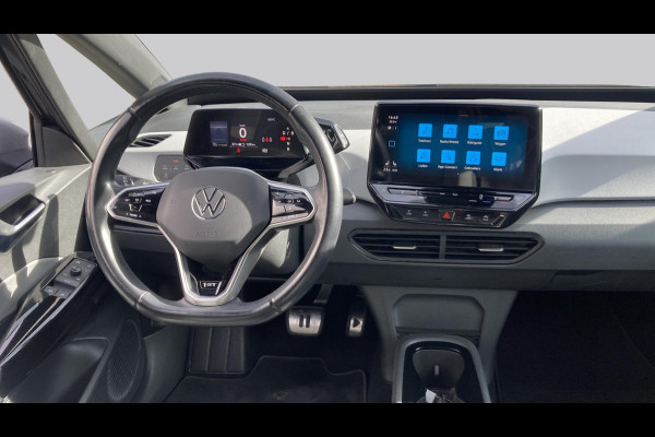 Volkswagen ID.3 First Plus 58 kWh 204pk | Camera | IQ light | Stoelverwarming | Acc