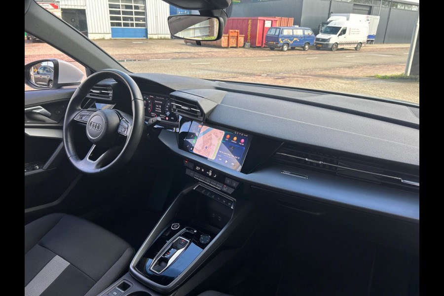 Audi A3 SPORTBACK 30 TFSI Advanced edition Facelift Model